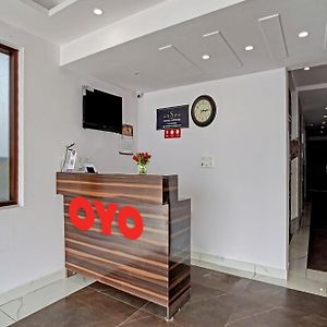 Hotel O Kailash Near Iskcon Temple Noida